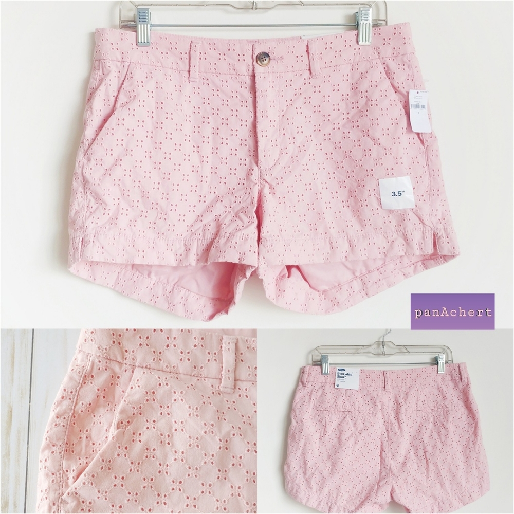 OLD NAVY MID RISE EVERYDAY SHORT